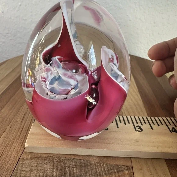 VTG 1999 Joanne Andrighetti Art Glass Paperweight 3.375 Signed Red White Blue‎